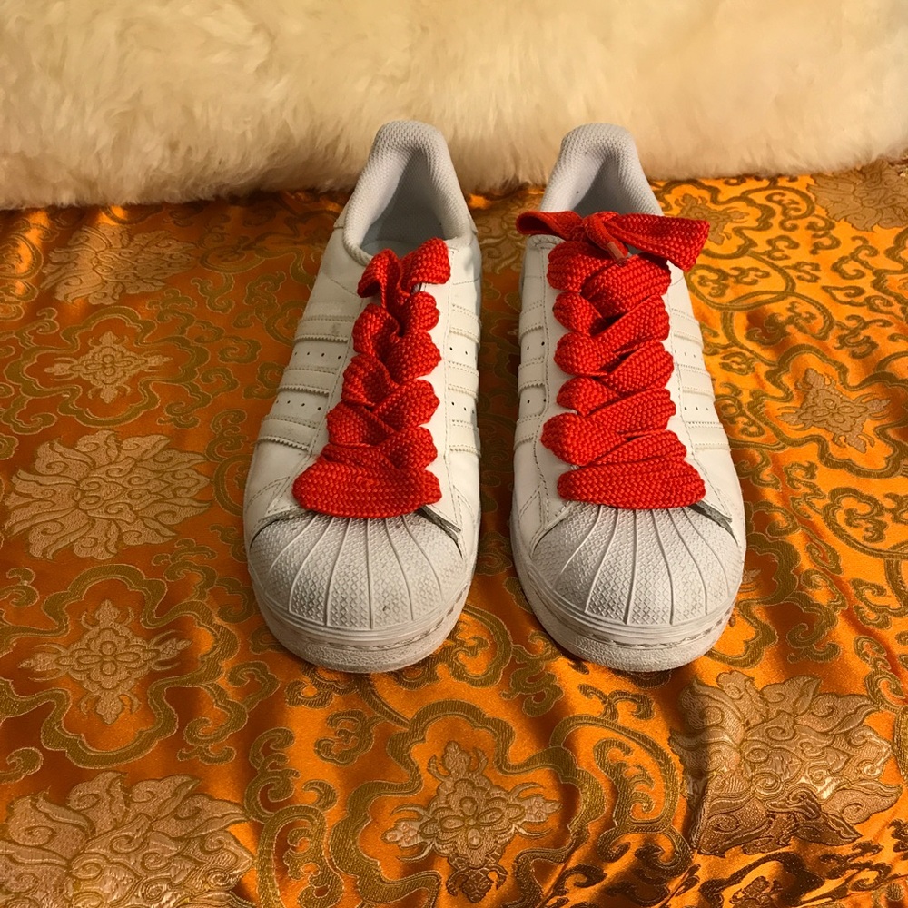 Women's adidas sz 7